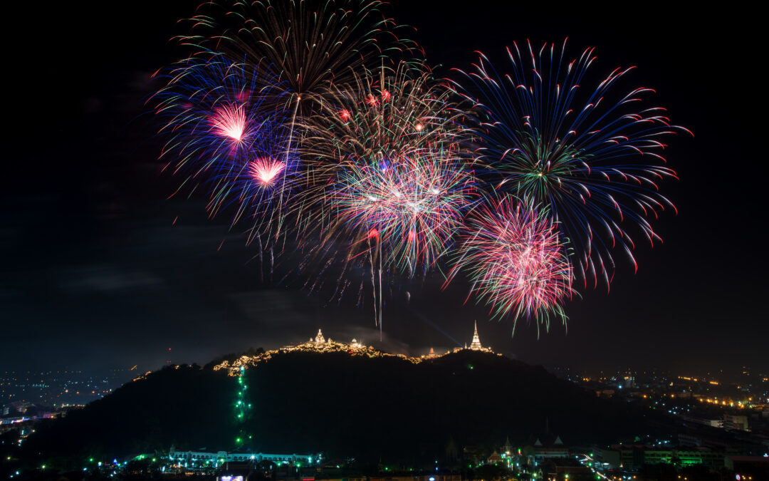 Bob Caselli è il partner ideale per organizzare gli spettacoli pirotecnici sul lago di Como