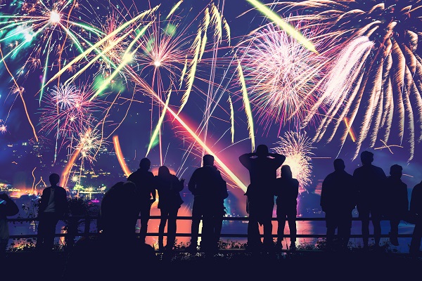 Anche i piccoli eventi possono avere uno spettacolo di fuochi d'artificio.