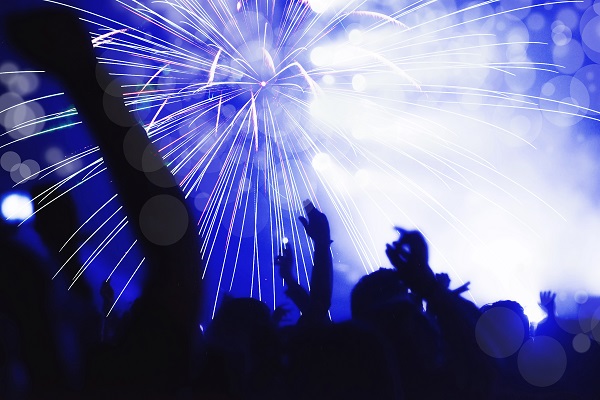 Pirotecnica e psicologia: perché amiamo i fuochi d’artificio?